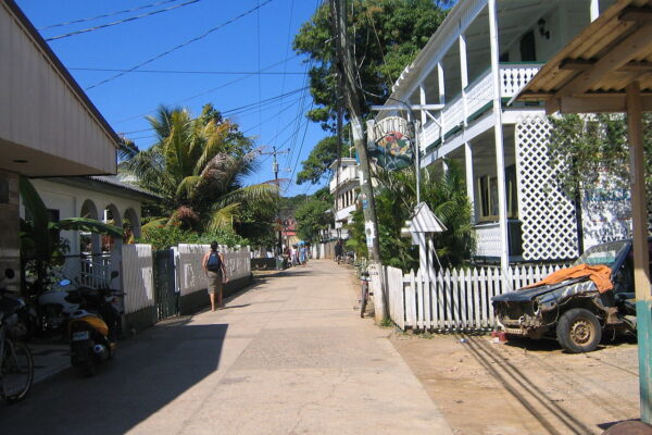 Utila, Honduras - Travel Guide