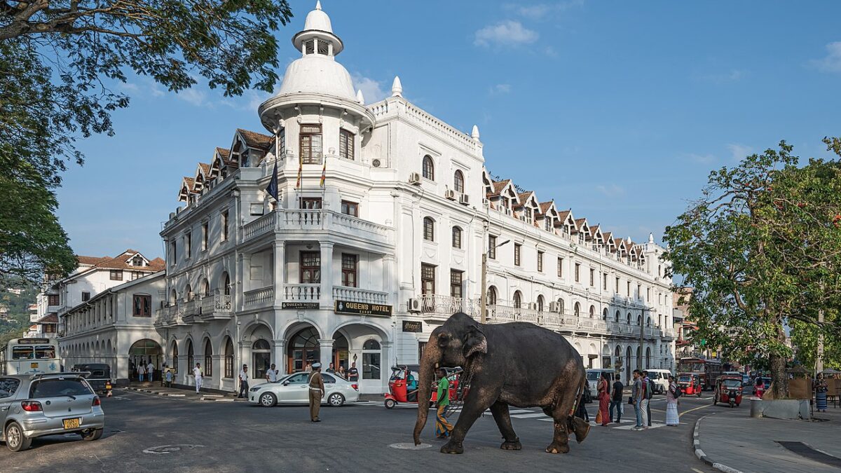 Kandy, Sri Lanka - Travel Guide
